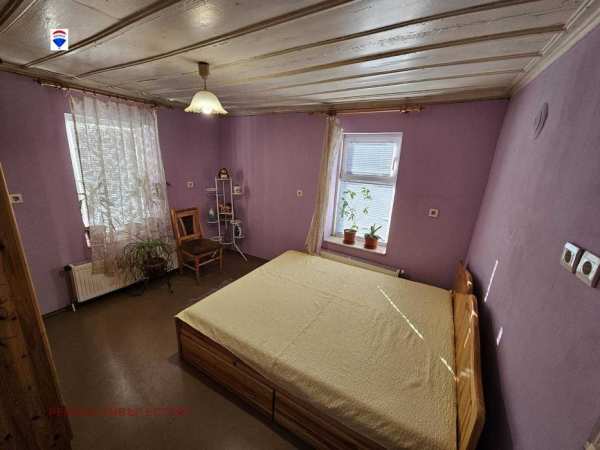 Самостоятелна къща за продажба кв. Новата махала, гр. Русе