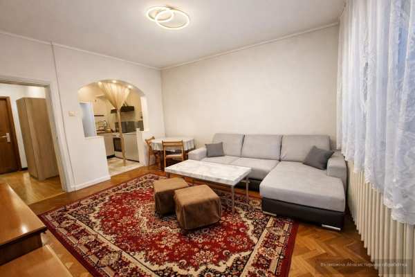 Двустаен апартамент под наем в кв. Мараша