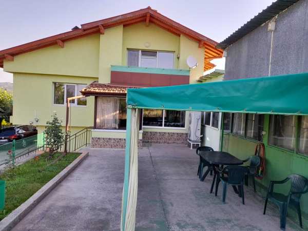 Продавам къща в с. Големо Бучино