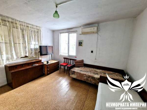Продавам двустаен 37кв. на партер в гр.Асеновград, кв.Болницата