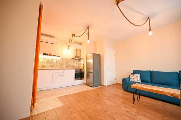 Двустаен апартамент, Колхозен Пазар - гр. Варна; ОТ СОБСТВЕНИК!!!