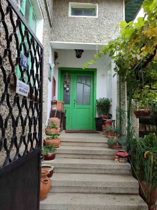 Продажба на самостоятелна къща в с.Веселиново!Отлично състояние!