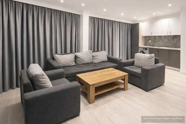 Тристаен апартамент под наем в кв. Кючук Париж