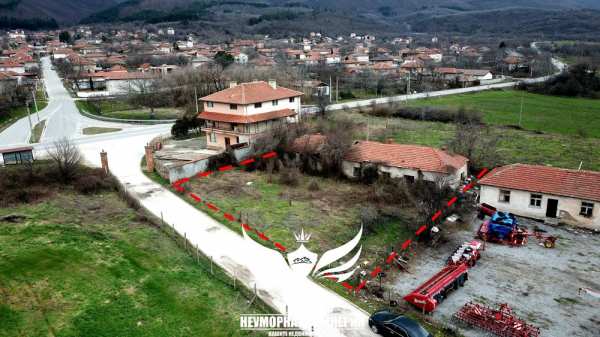 Продавам парцел 1225кв.м. в с.Новаково, общ.Асеновград статут УПИ