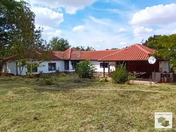 120382 ЕКСКЛУЗИВНО! Две къщи в един парцел в с. Янтра, Велико Търново