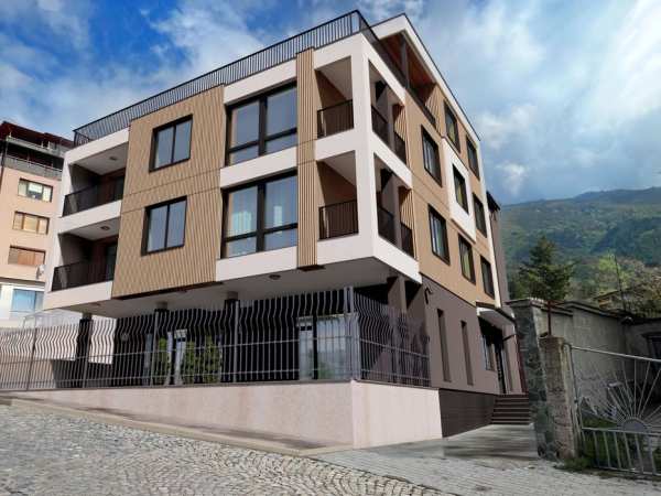 Южен двустаен, Център Карлово - ново строителство