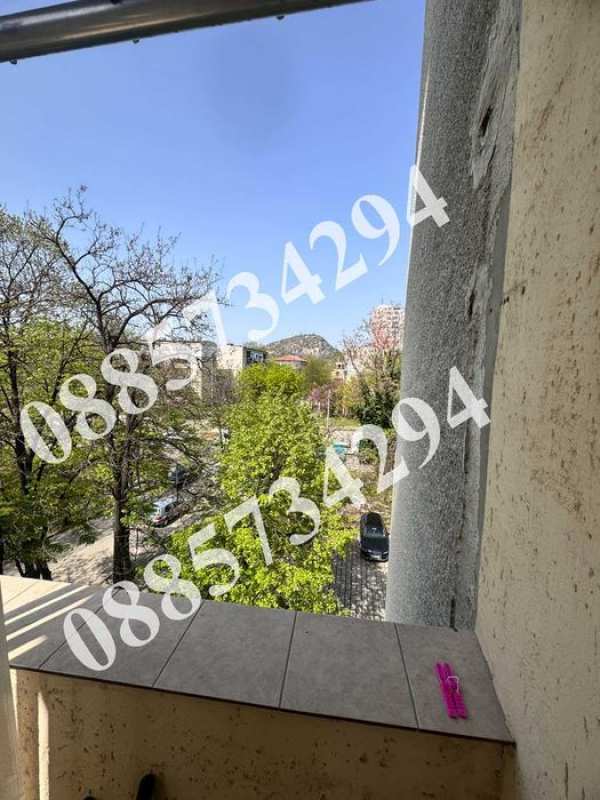 СОБСТВЕНИК Отдавам двустаен.С тв.и нет. на А1 в цената.