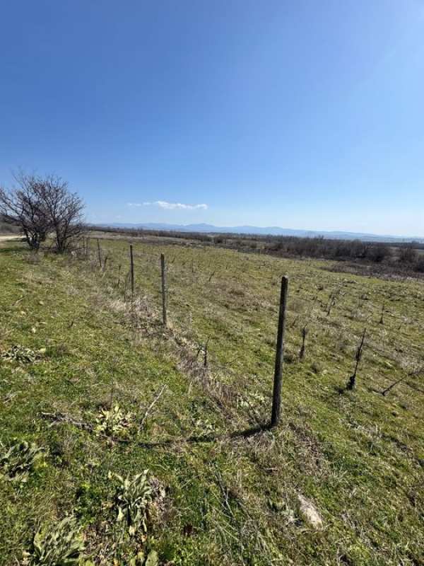 ТОП!!! Земеделска земя от собственик на гл.път Карлово-Бургас