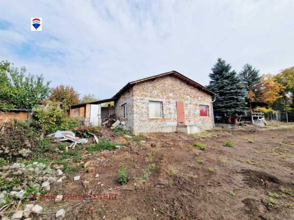 Вила в местност Дрибака, област Русе - с. Николово