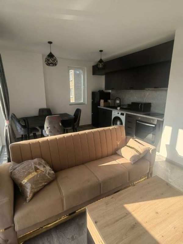 Двустаен под наем кв.Надежда 2