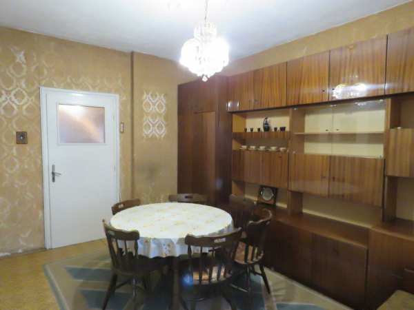 Давам под наем апартамент в гр. Варна, до Община Варна