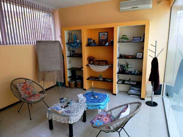 Офис - Магазин в топ център