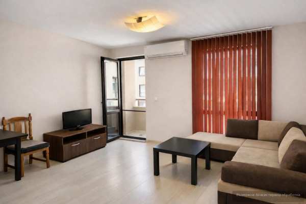 Двустаен апартамент под наем в жк. Тракия