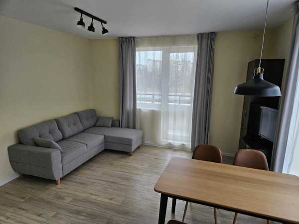 Двустаен апартамент под наем ж.к. Редута