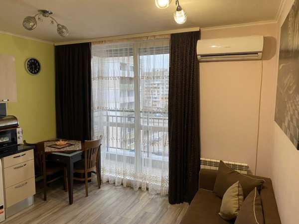 ОТДАВАМ ПОД НАЕМ АППАРТАЕМ