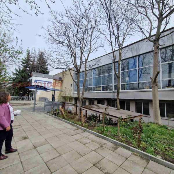 Продава пром. помещение, гр. софия, военна рампа