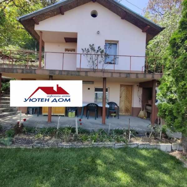 Продава вила, гр. шумен, м-т чашка