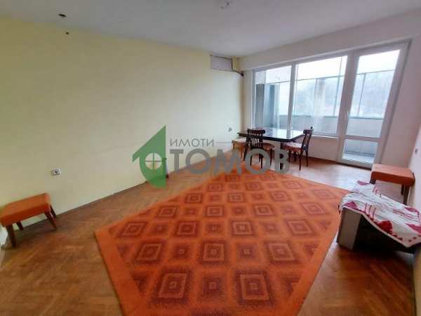 Продава 3-стаен, гр. шумен, тракия