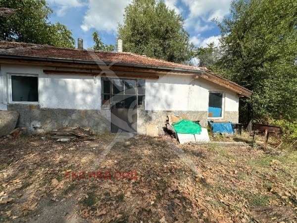 Продава пром. помещение, с. тополово, област пловдив