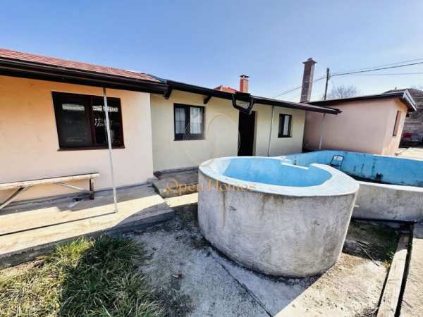 Продава бизнес имот, с. зелениково, област пловдив