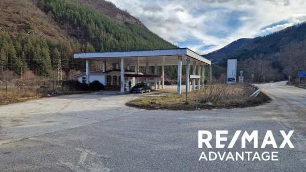 Продава бизнес имот, с. хвойна, област смолян