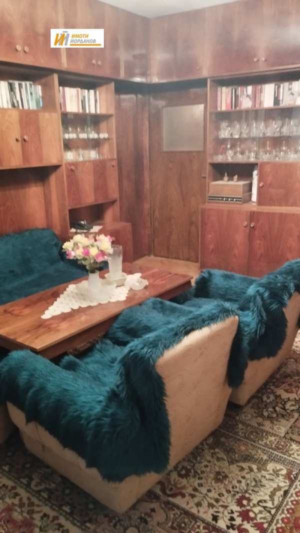 Продава 4-стаен, гр. велико търново, център