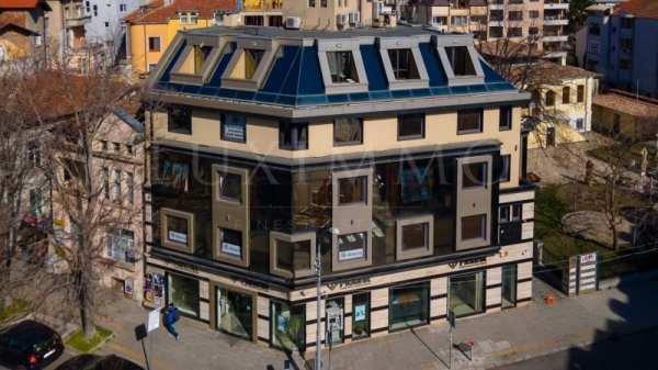 Продава бизнес имот, гр. бургас, център