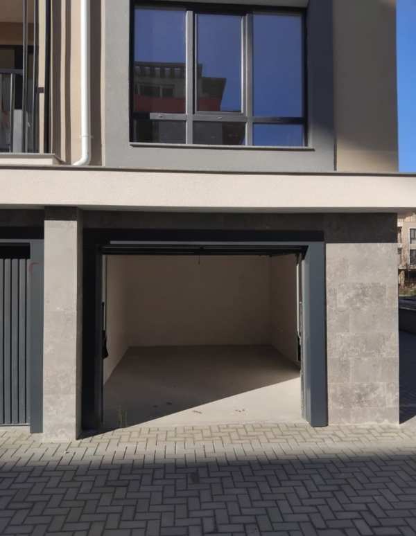 Продава гараж, паркомясто, гр. пловдив, христо смирненски