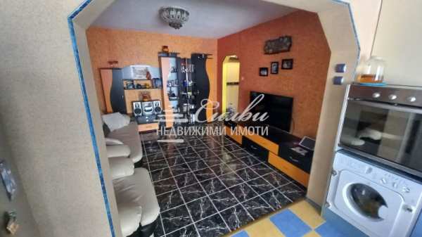 Продава 3-стаен, гр. шумен, тракия