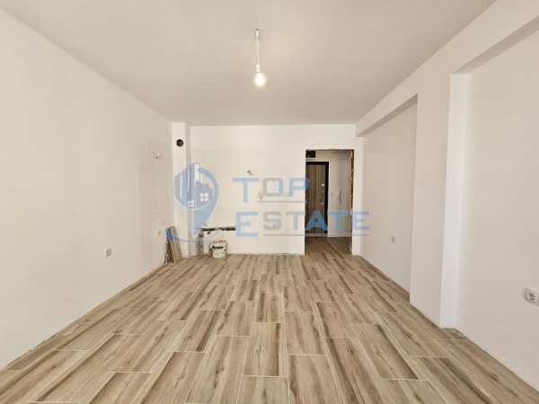 Продава  2-стаен град Велико Търново, Бузлуджа
      53 кв.м