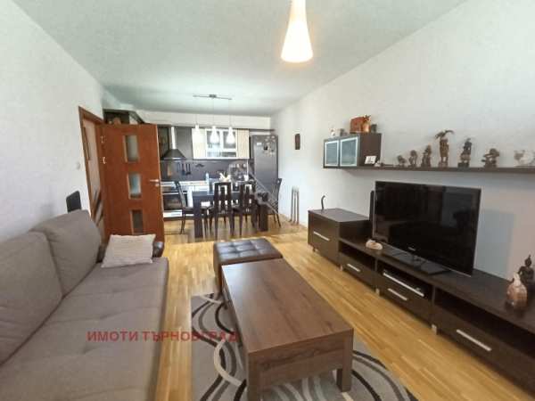 Продава 3-стаен, гр. велико търново, колю фичето