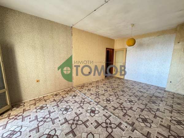 Продава 2-стаен, гр. шумен, 5-ти полк