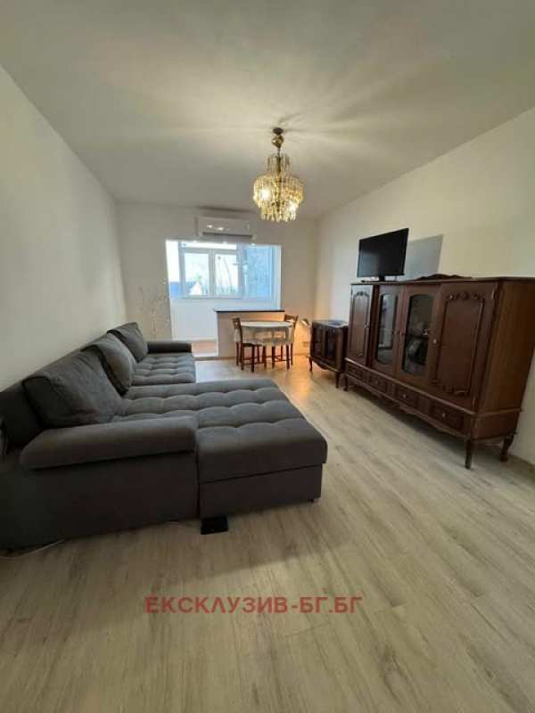 Продава 4-стаен, гр. шумен, добруджански