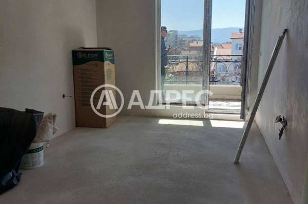 Продава 3-стаен, гр. пловдив, център