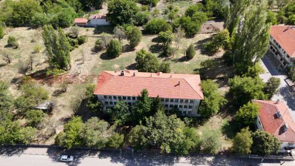 Продава бизнес имот, гр. бобошево, област кюстендил