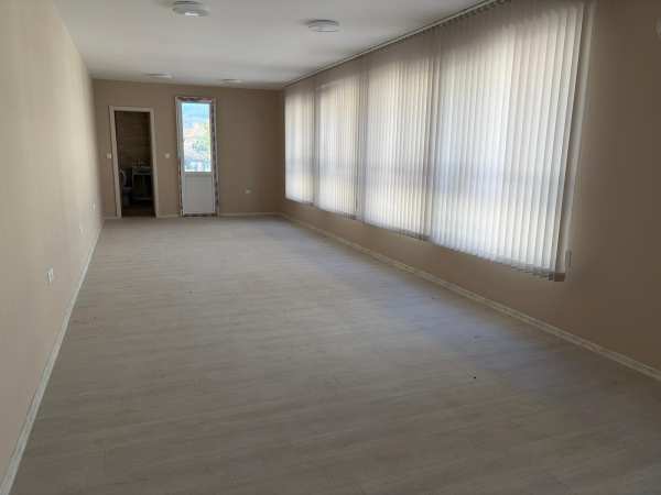 Продава офис, гр. шумен, център