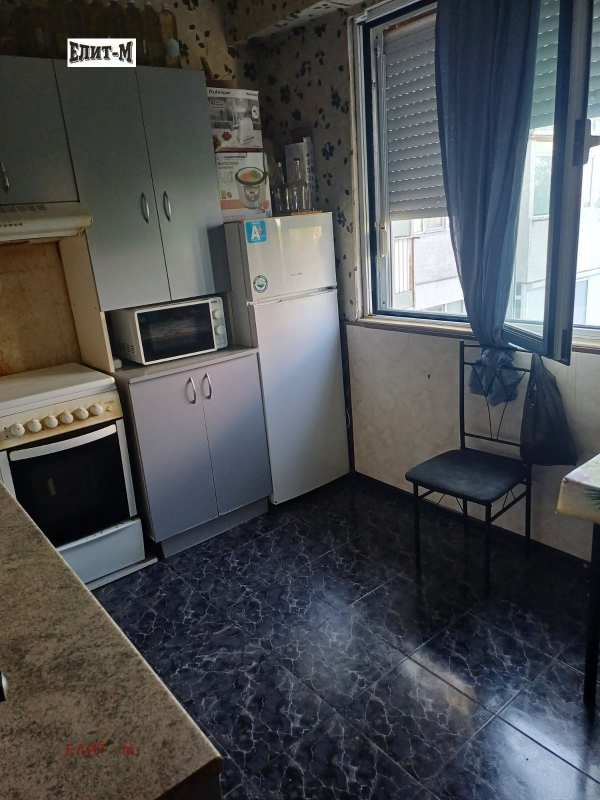 Продава 3-стаен, гр. плевен, сторгозия