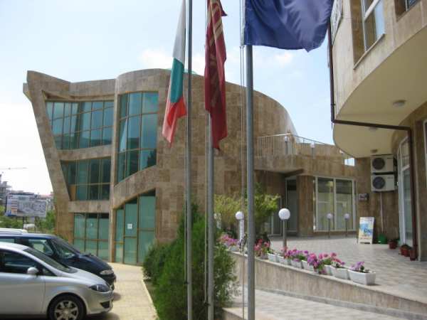 Продава бизнес имот, к.к. слънчев бряг, област бургас