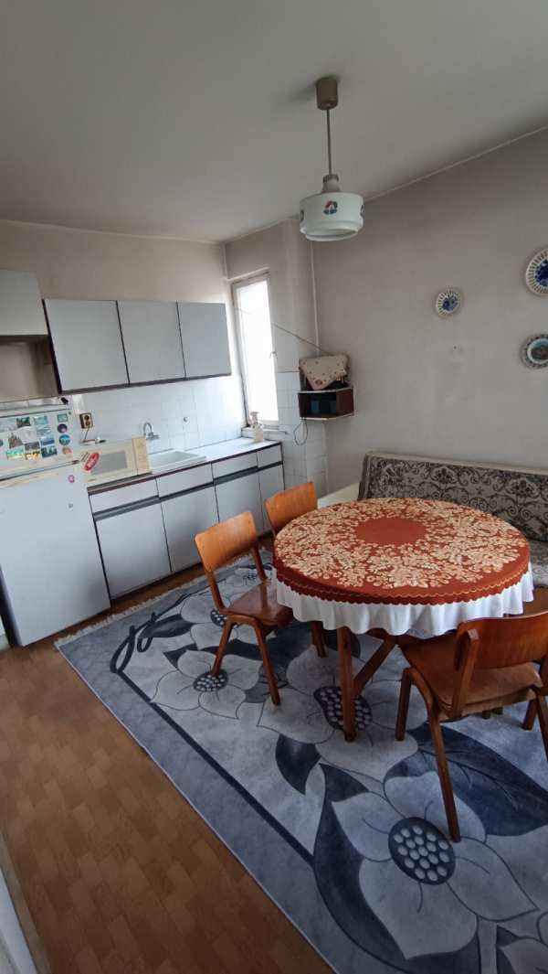 Продава 3-стаен, гр. пловдив, център