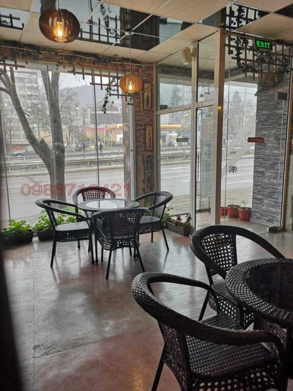 Дава под наем магазин, гр. шумен, център