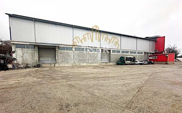 Дава под наем  склад град Велико Търново, Промишлена зона - Запад
      840 кв.м