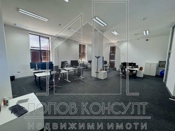 Дава под наем офис, гр. пловдив, център