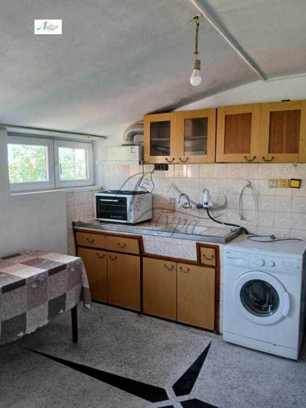 Дава под наем 1-стаен, гр. шумен, пожарната