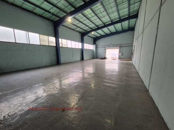 Дава под наем склад, гр. велико търново, бузлуджа