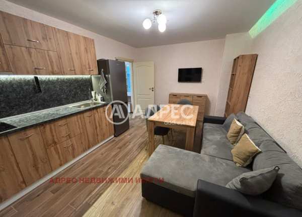 Дава под наем  2-стаен град Велико Търново, Бузлуджа
      50 кв.м