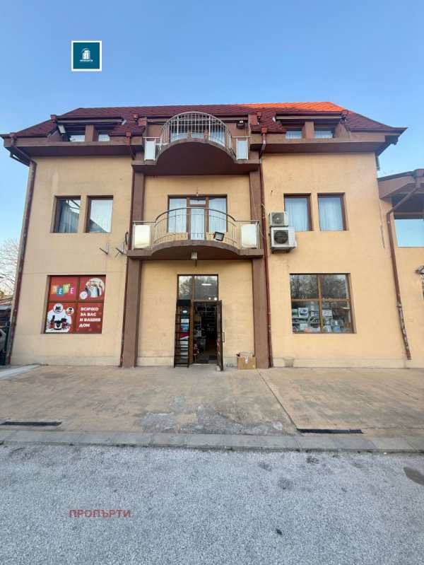 Дава под наем магазин, гр. пловдив, южен