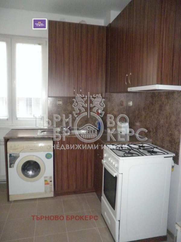 Дава под наем  4-стаен град Велико Търново, Център
      120 кв.м