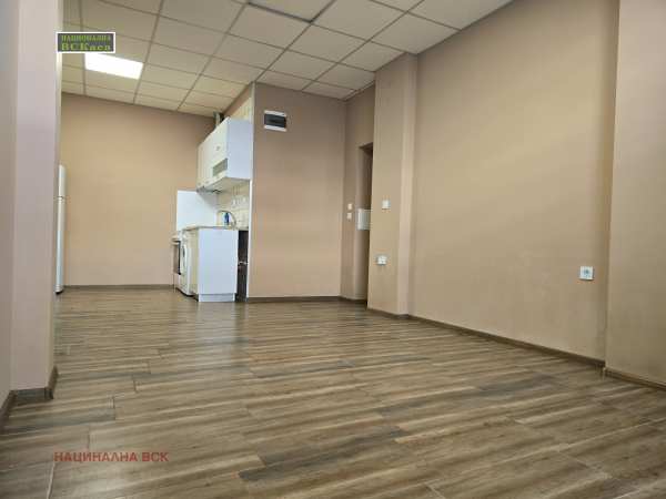 Дава под наем бизнес имот, гр. кюстендил, запад