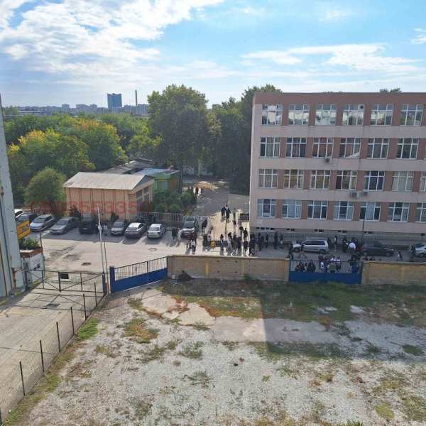 Дава под наем място, гр. пловдив, индустриална зона - север