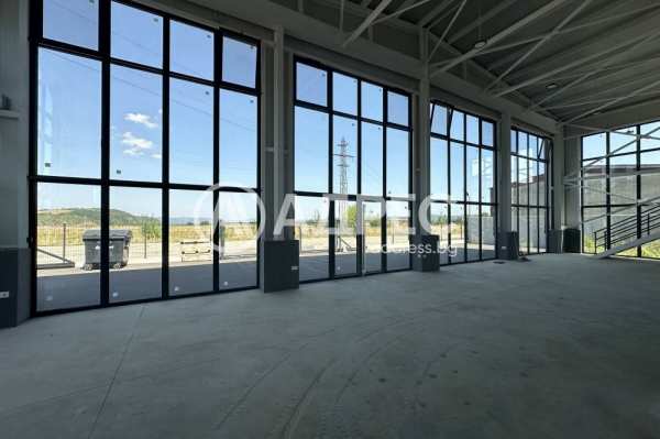 Дава под наем пром. помещение, гр. самоков, област софия област